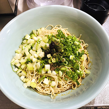 上原　祐衣